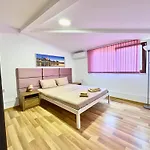 Charm 3 Апартаменты Варна
