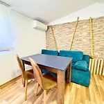 Апартаменты Charm 3 *