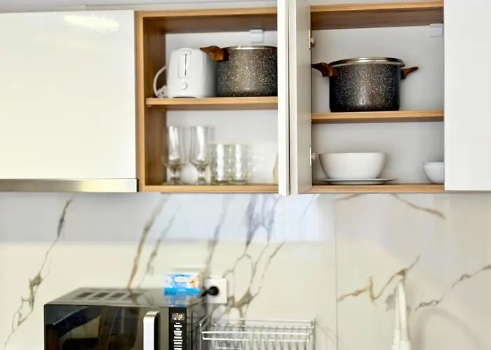 Charm 3 * Варна