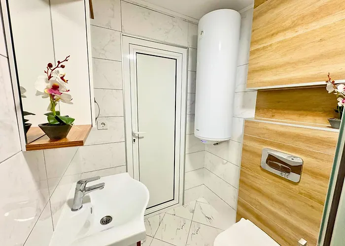 Charm 3 Апартамент *